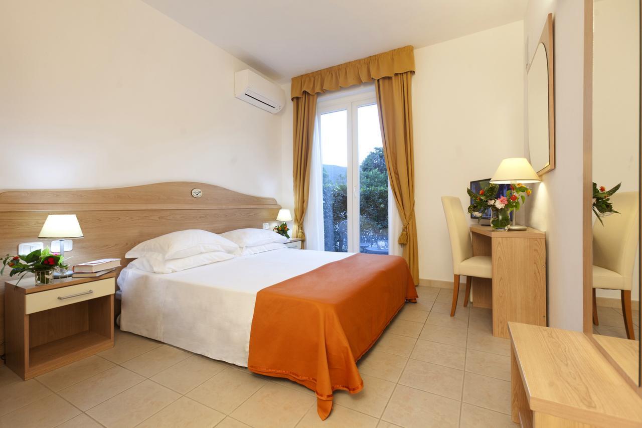Hotel Villa Smeraldo Orbetello Zewnętrze zdjęcie